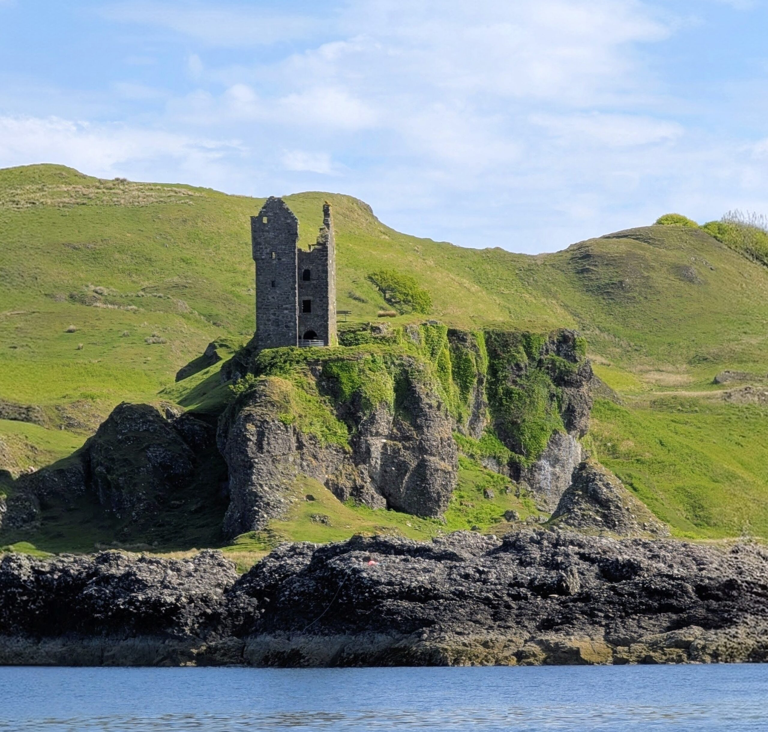 scottish castle ruins
